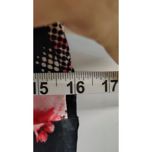 No Boundaries Women's Black Floral Pattern XL Leggings - Picture 4 of 6